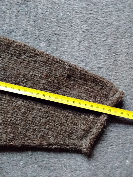 Sweter wełniany.