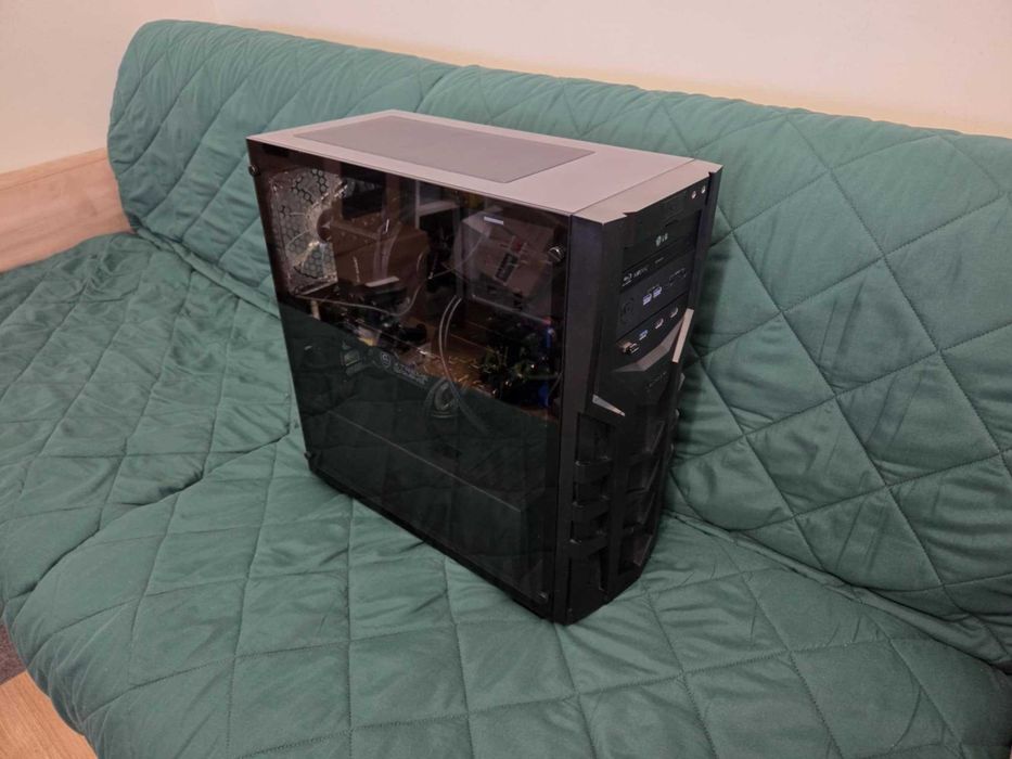 Komputer gamingowy i7-7700K / 32GB / 1TB SSD / GTX 1080 / Win 11 Pro