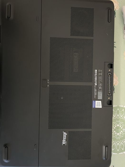 Продам ноутбук Dell Precision 7720