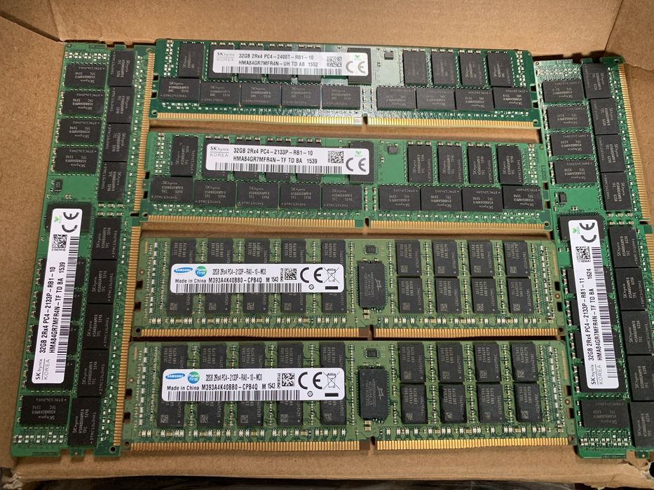 DDR4 32GB ECC Registered — Samsung/SK Hynix серверна память