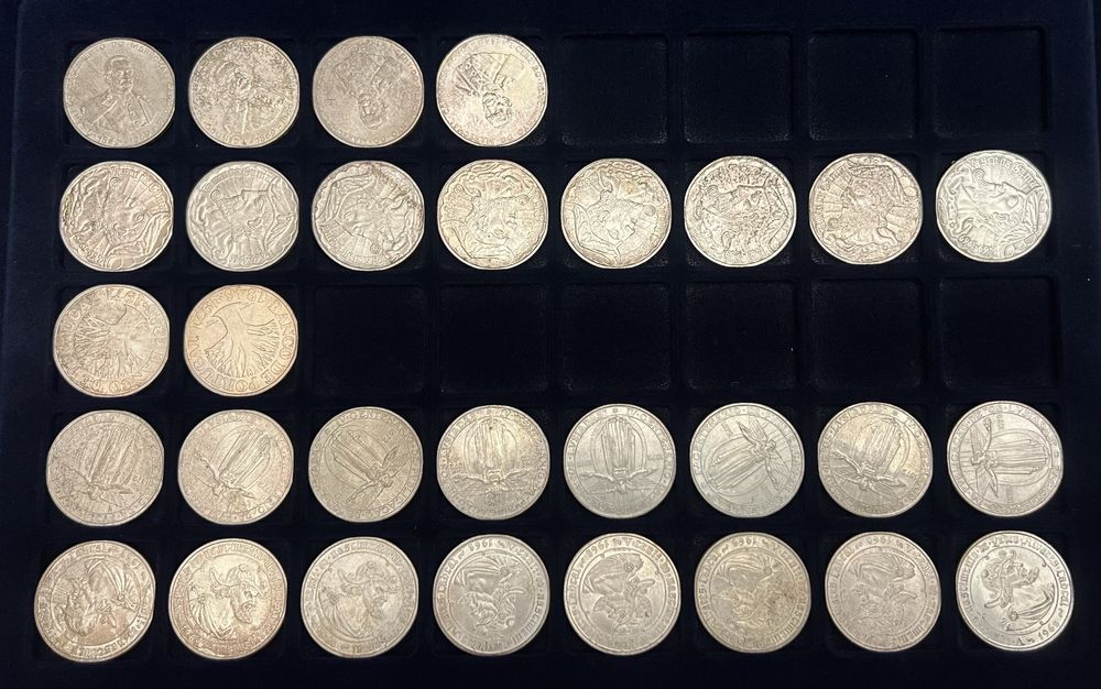 Lote de 361 moedas de Prata - 3.886 gramas