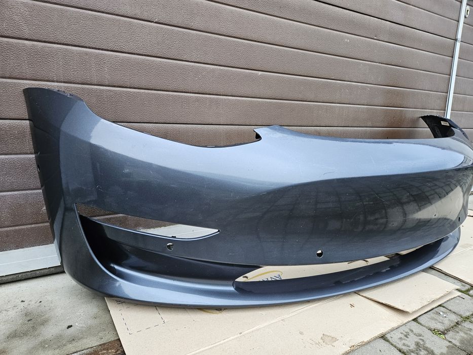 Бампер передній Tesla Model 3 2017-2023р.