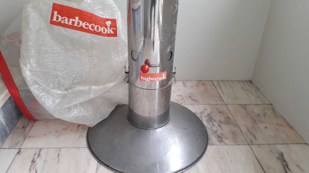 Churrasqueira a carvão - BARBECOOK INOX