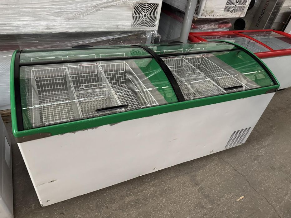 Морозильна бонета Juka 800л