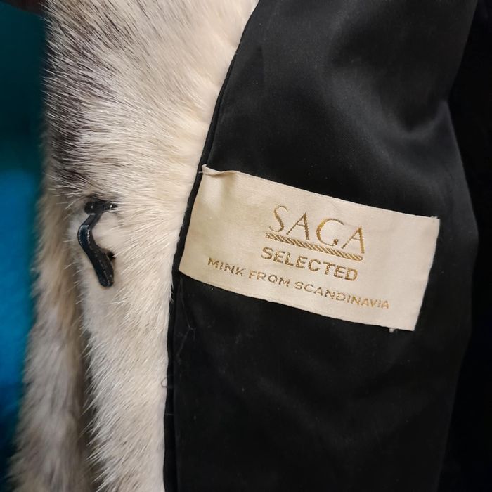 Шуба бомбер натуральне хутро біло срібна скандинавская норка крестовка