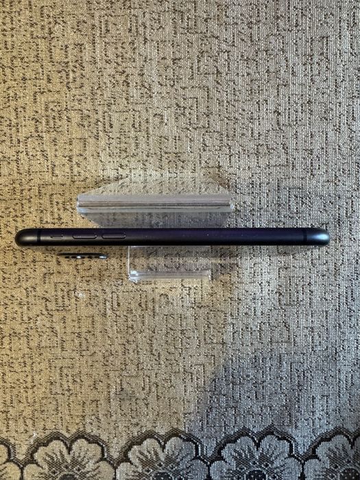 Iphohe 11 128 GB  АКБ 86% рідний стан супер