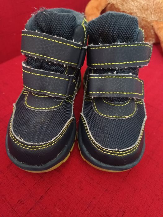 Ботинки размер 21