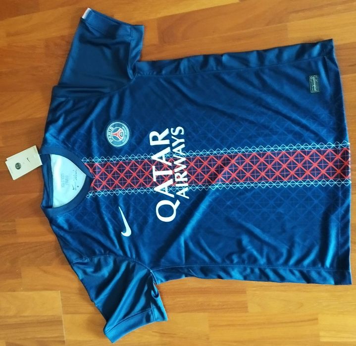 Camisola Bayern Munique e PSG