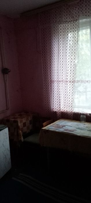 Продається будинок із земельною ділянкою. Прилуцький район, с. Гнідинці