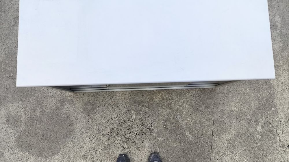 Armário arquivo em bom estado