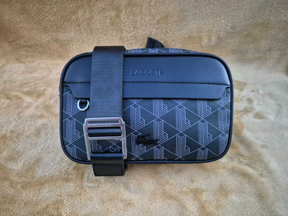 Bolsa de Cintura LACOSTE The Blend - Preta