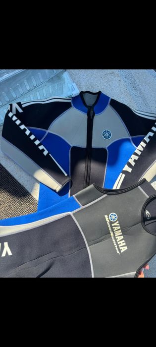 Fato de mota de água novo