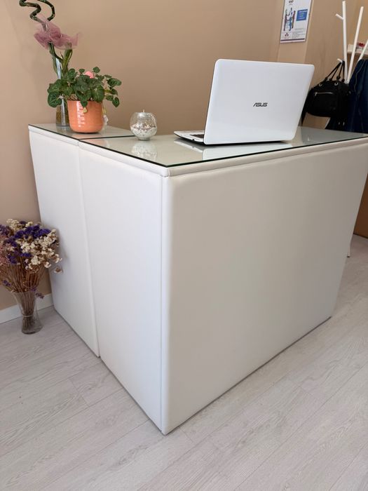 Balcão de Receção Moderno Branco com Vidro | Ideal Estética/Clínica