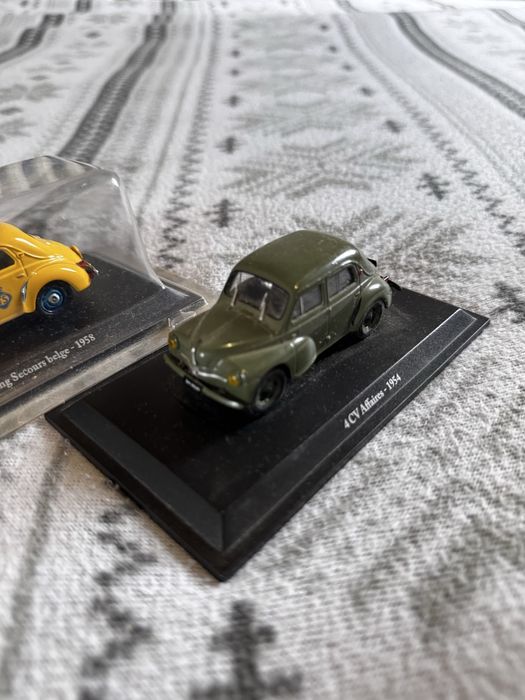 Lote de 3 miniaturas de carros Renaul