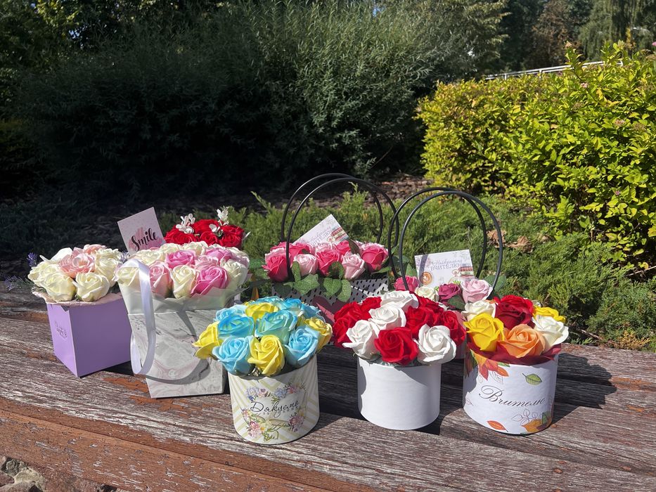 Букети, мильні троянди. подарунок вчителю, вихователю