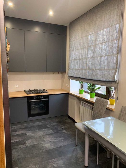 Продается 2-х ком квартира на 97 квартале проспект Университетский