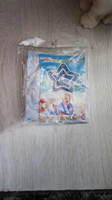 Надувний ігровий килимок для малюків