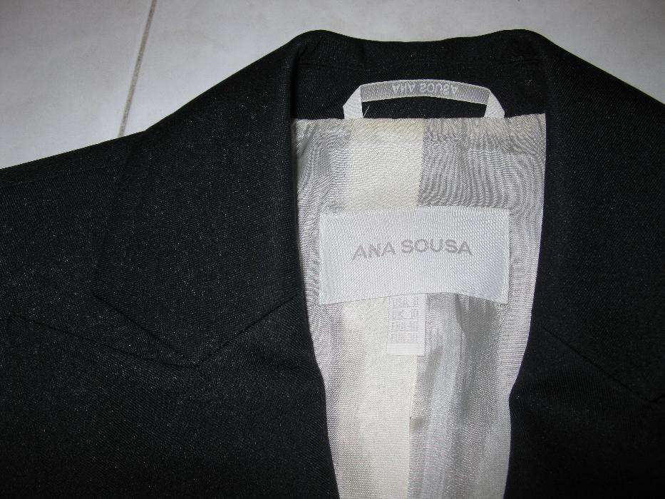 Fato de calças e blazer, marca Ana Sousa.