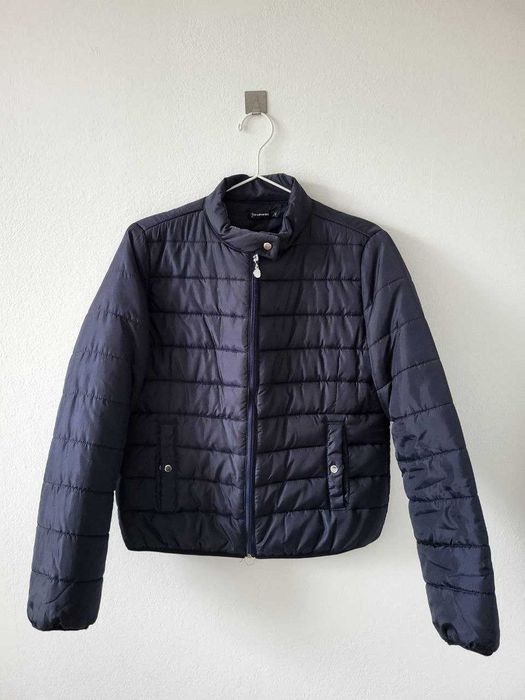 Kurtka pikowana damska przejściowa granatowa Stradivarius