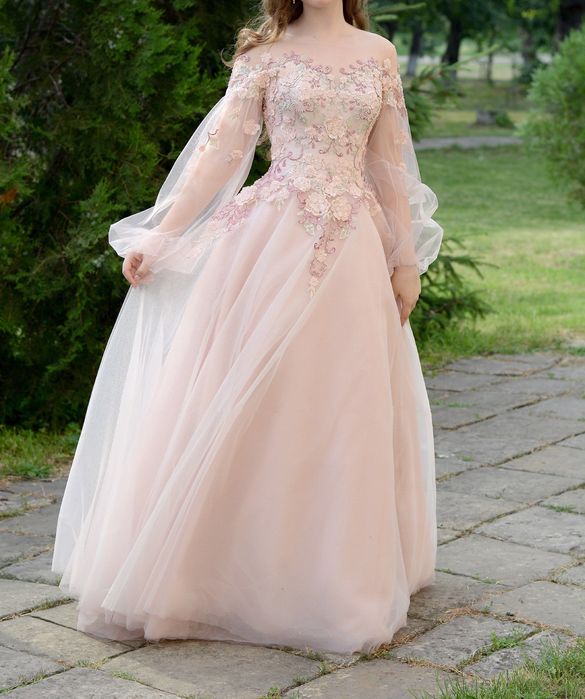 Випускне плаття / випускна сукня / вечірнє плаття / вечірня сукня