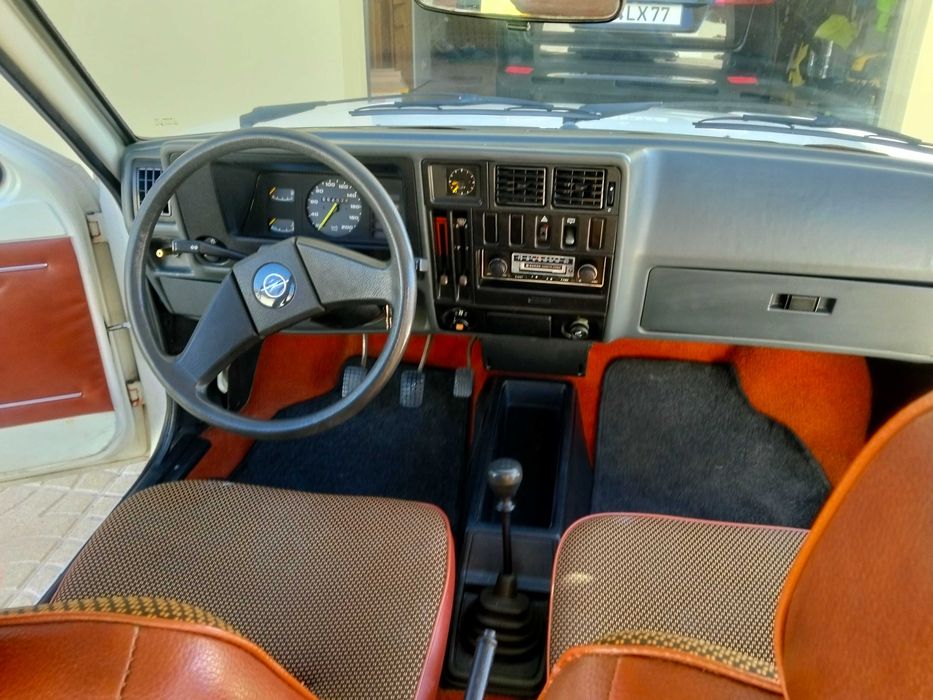 Opel Kadett ,1.3 deluxe
