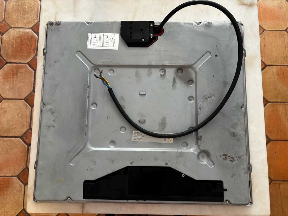 Placa vitrocerâmica/fogão eléctrico em preto - Balay