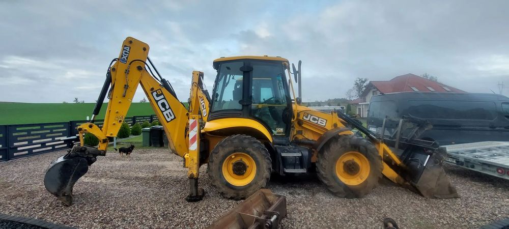 JCB 4CX  PLUS  Salon Polska 2021/22r