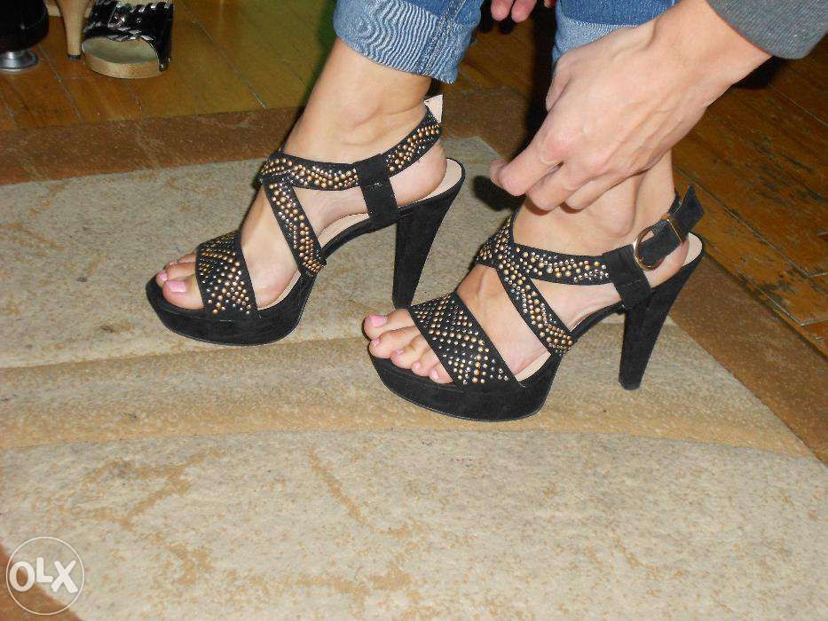 Czarne Paski z ćwiekami