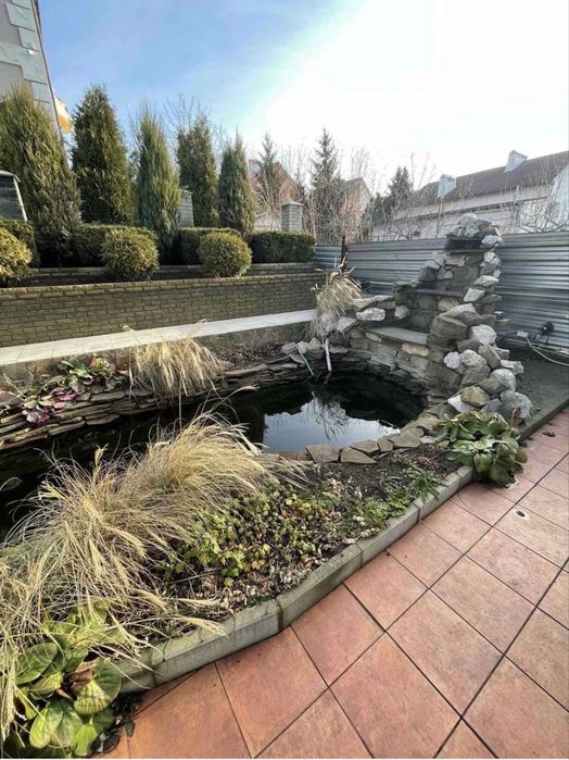 Аренда  3 - этажного дома с ремонтом ,в мрн .Артема ( пос.Мирный)