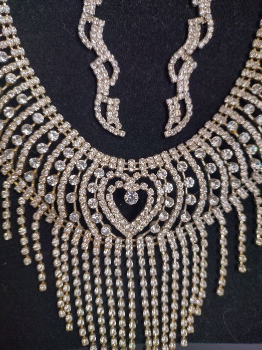 Продаю набір прикрас