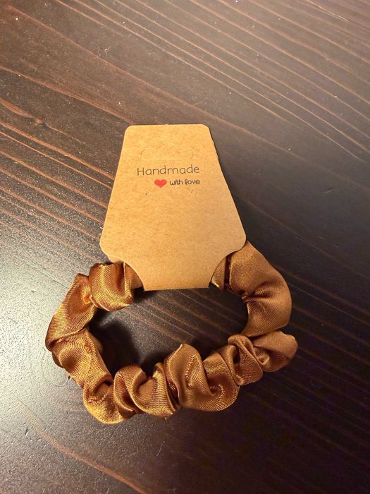 satynowa gumka do włosów