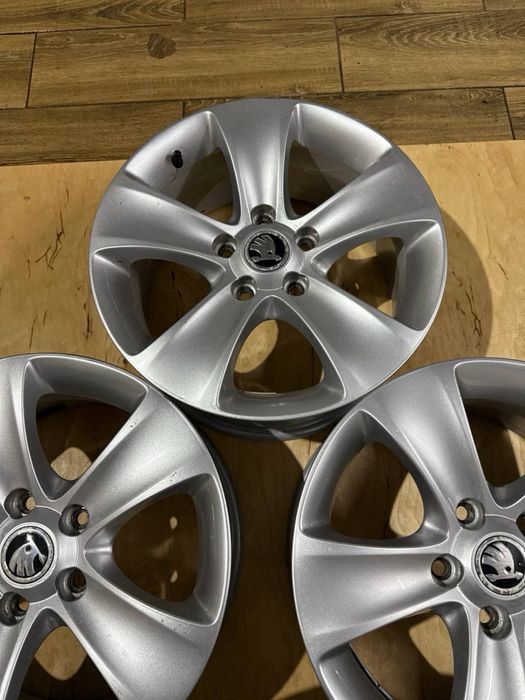 Легкосплавні диски Skoda R16