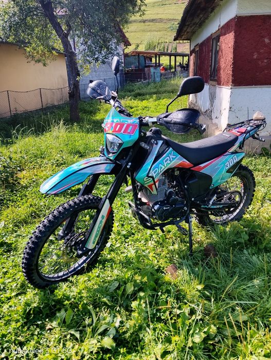 Продам мотоцикл в дуже хорошому стані 300 кубів