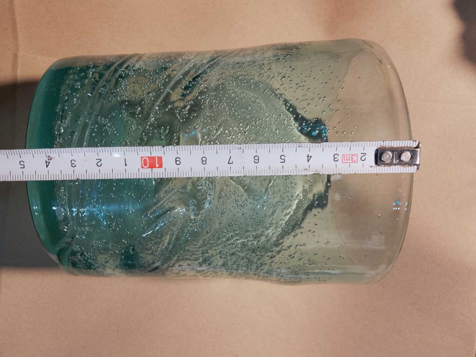 stary zielony wazon kolorowe szkło