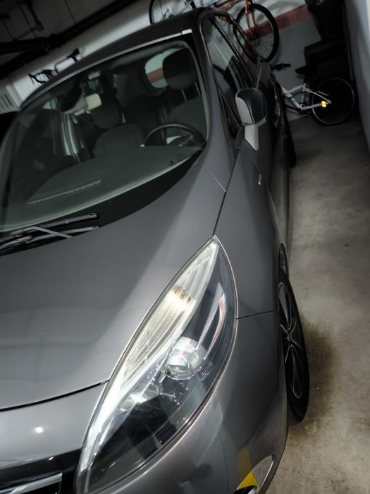 Renault Megane Scenic 1.5 Bose Edition de 2013 com 195.000Kms