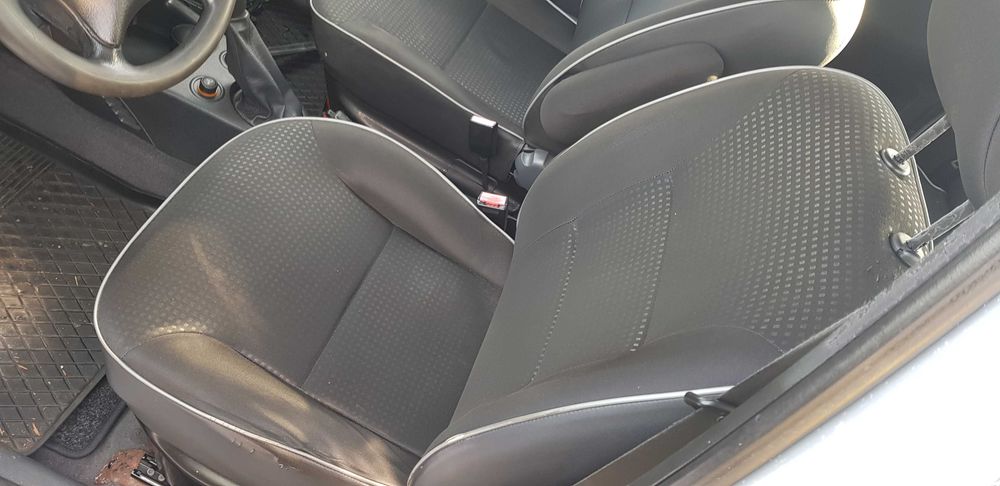 Peugeot Partner 1 lift fotel kierowcy pasażera kanapa komplet foteli