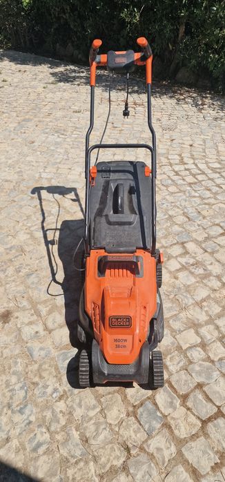 Corta-Relva eléctrico Black&Decker Com 2 anos de garantia