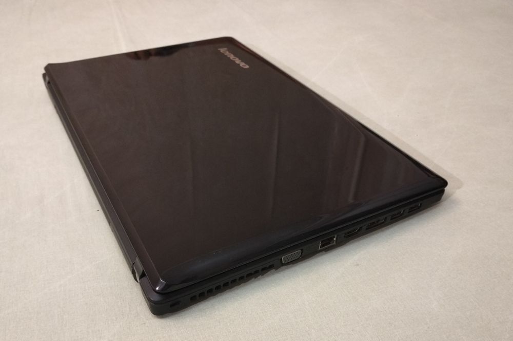 Lenovo _intel Core i5/ram 8/две видеокарты/батарея 1 час