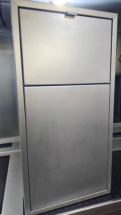 Caixa de correio e pão de inox