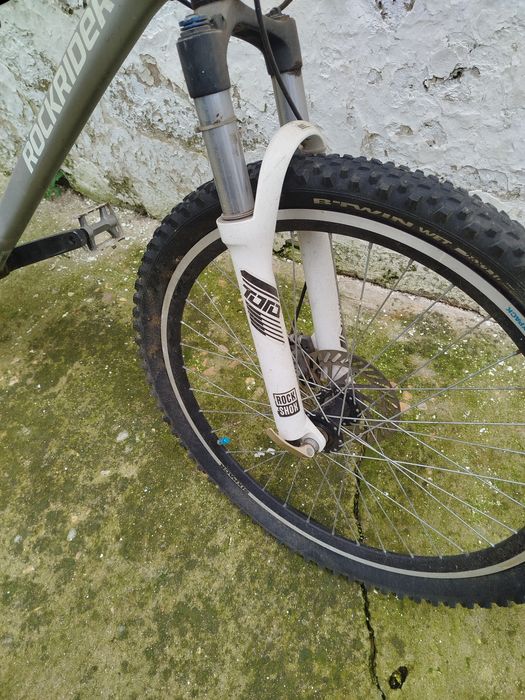 Vendo bicicleta de enduro em bom estado