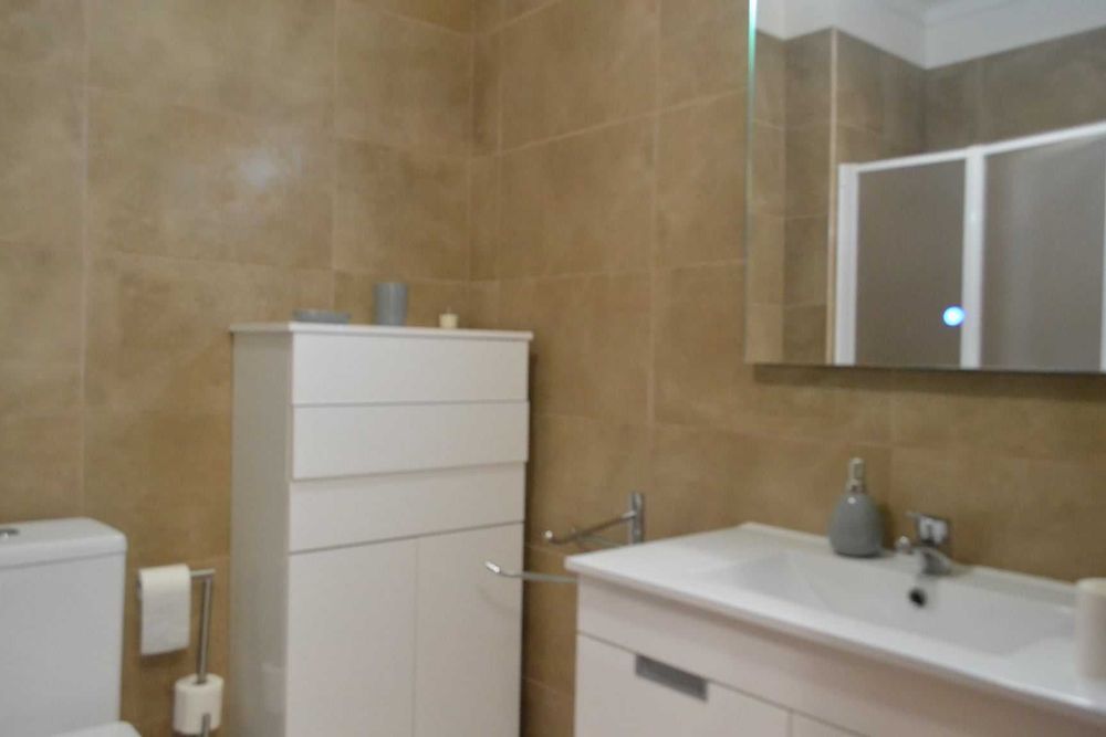 Apartamento T2 mobilado e equipado, com elevador