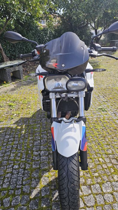 Bmw g800 R  look M sport