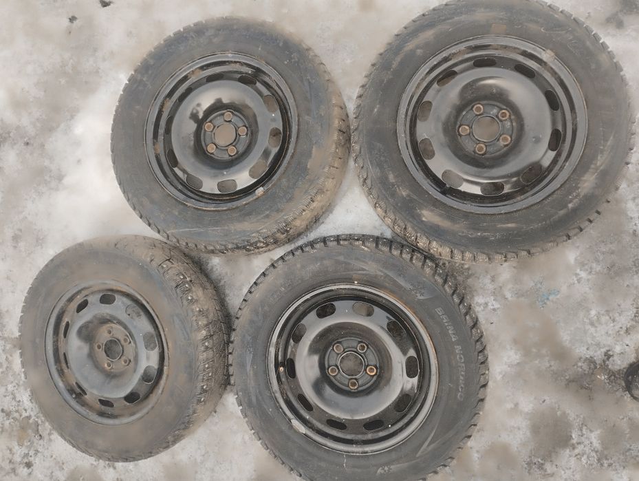 Продам резина з дисками роболтовка 5:100