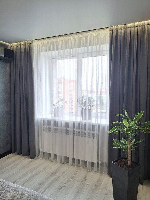 Продам готові нові штори мультивелюр 2шт по 2м. Кожна 2.50 висота