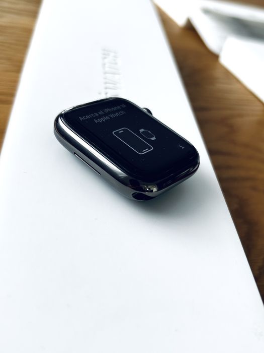 Apple Watch 8 45mm Stainless Steel Ceramic Cellular stalowy szary LTE