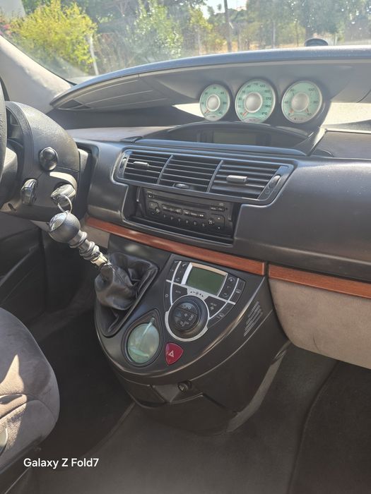 Citroën C8 2.0HDi  8lugares ano2004 insp12-2026 DVD Aceito retomas e trocas