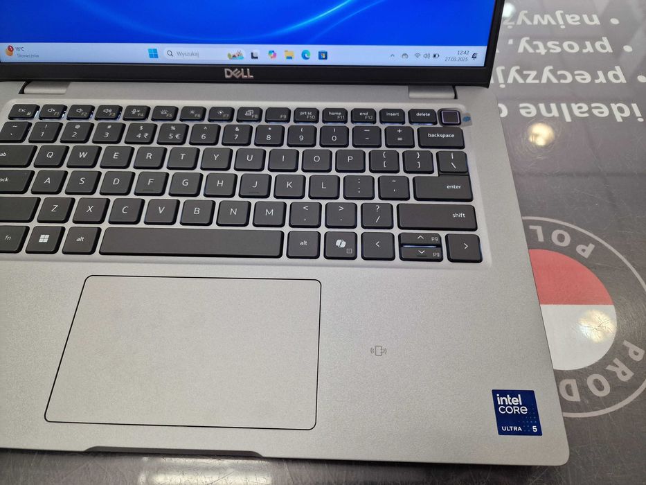 DELL LATITUDE 5450/ Ultra 5 135H 3.60 GHz/ 16GB/ 256GB/ gw 11/2028/ A+