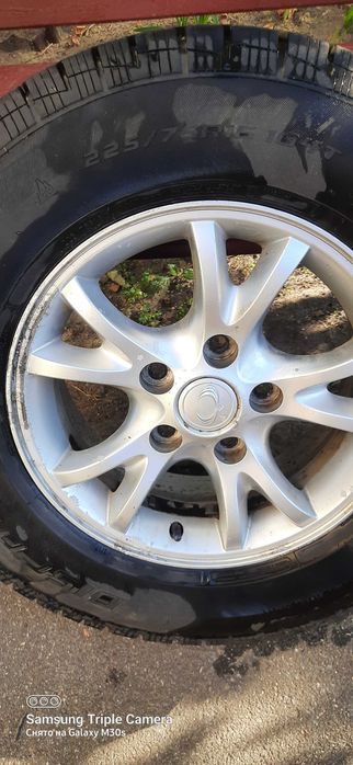 Колеса на зимовій шипованій гумі 225/75 R16 (Ссанг Йонг)-комплект 4 шт
