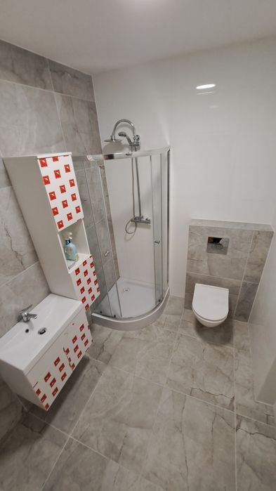 Remonty, wykończenie wnętrz, flizy, adaptacje poddaszy.