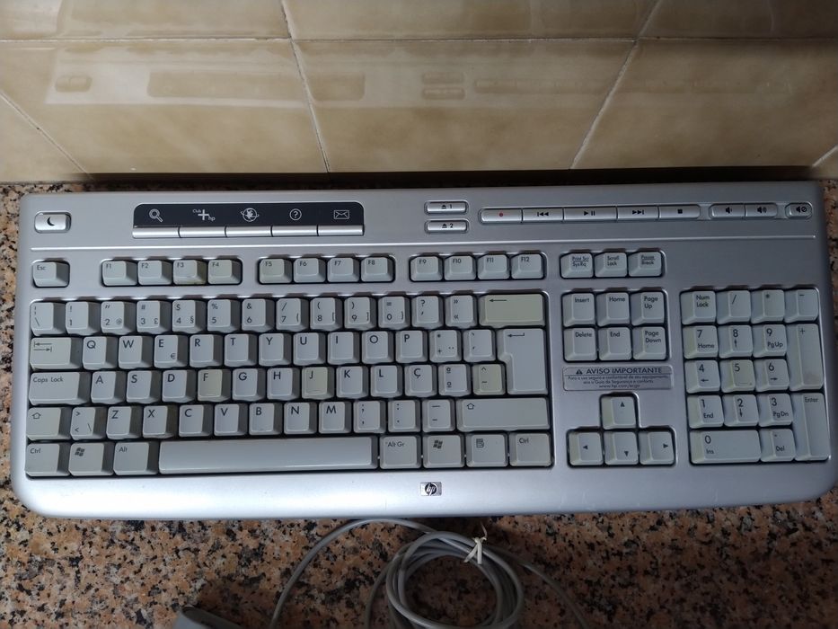 Teclado para computador HP casa quarto apartamento vivenda escritório.